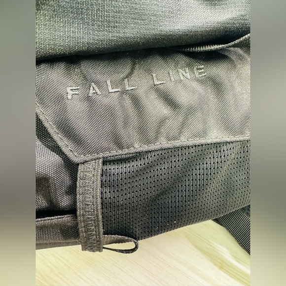 The North Face Fall Line Black Backpack - Picture 8 of 10
